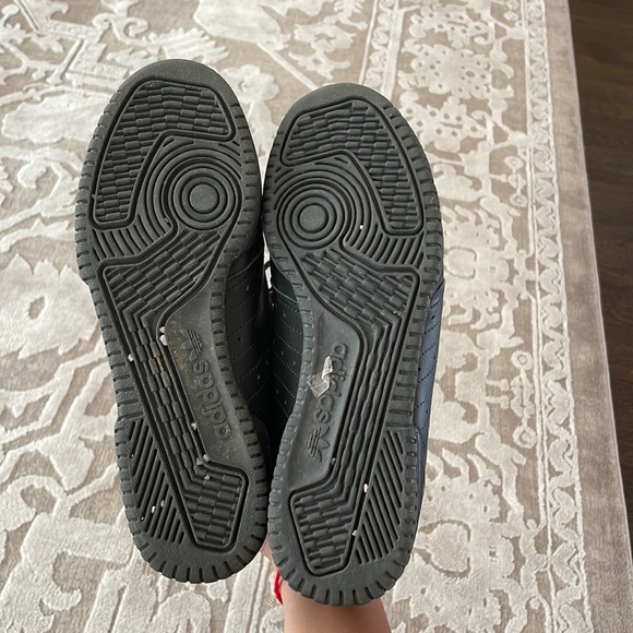 YEEZY Calabasas sneakers - Picture 5 of 5